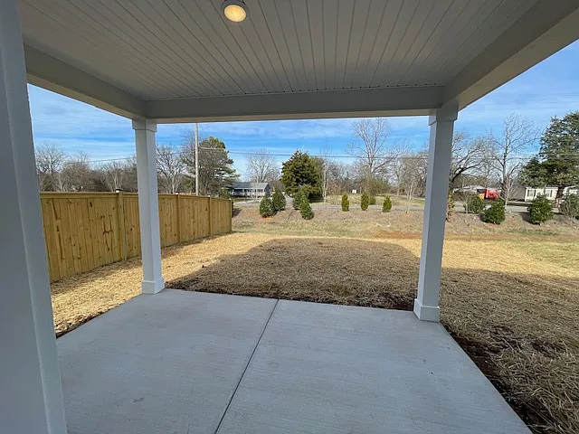 3526 Madrid Way — Photo 20