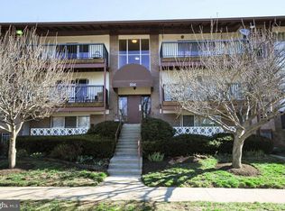 204 Park Terrace Ct SE APT 24, Vienna, VA 22180