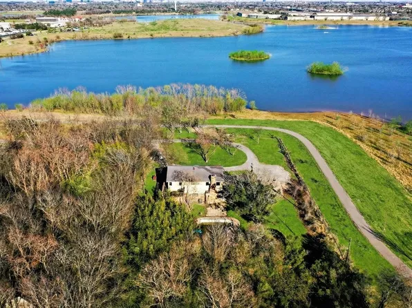 14355 Schiller Rd, Houston, TX 77082