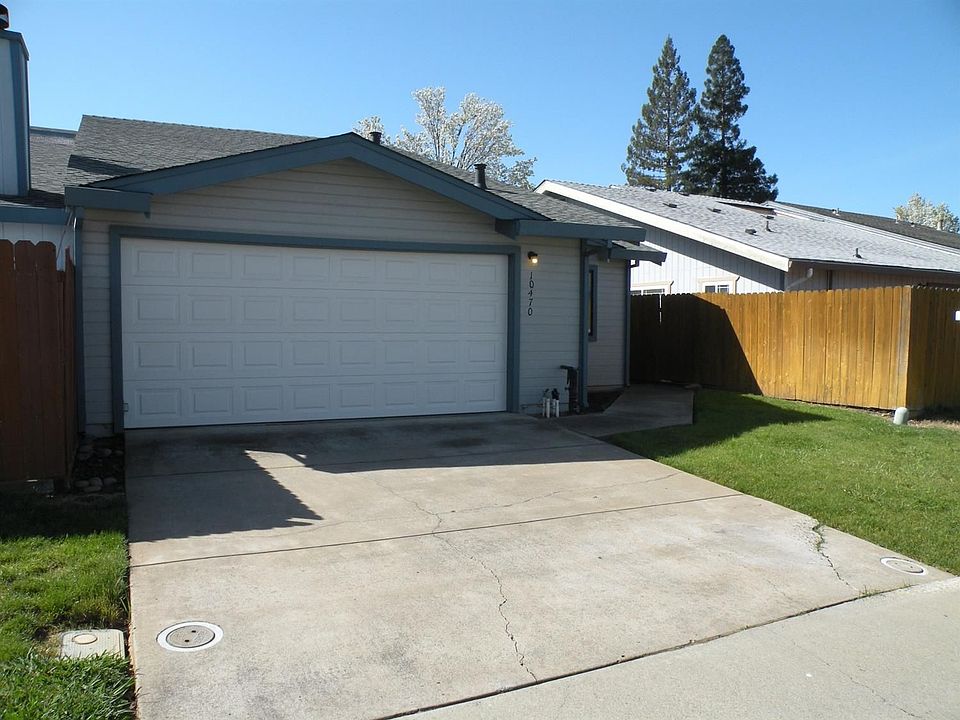 2nd image of 10470 Sierra Crest Way