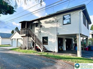 660 Chapel St N, Catasauqua, PA 18032