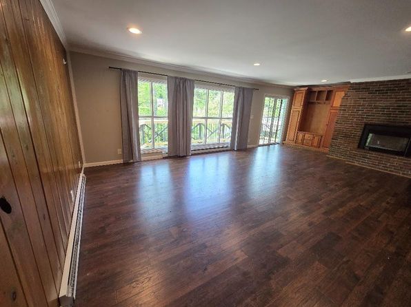 2043 Cardner Rd House 1