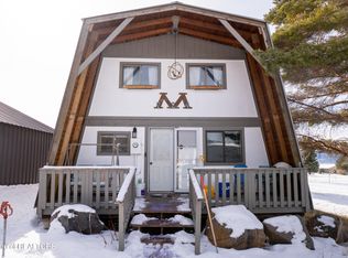 724 Star Cir, Thayne, WY 83127