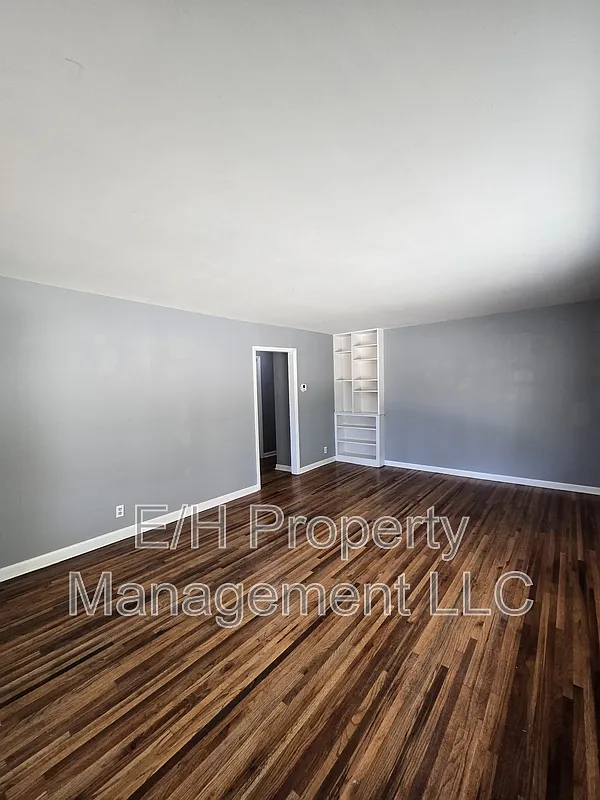 2 bed, 1.0 bath, 900 sqft, $850 — Photo 4