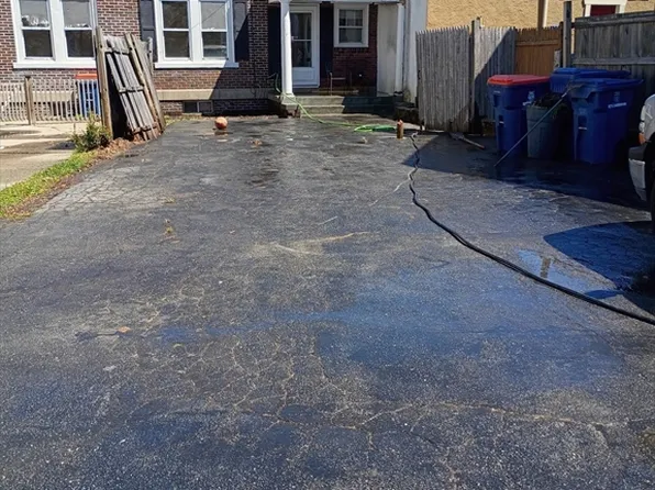 1934 Acushnet Ave, New Bedford, MA 02745