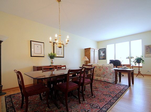 5th image of 1283 Georgetown Way