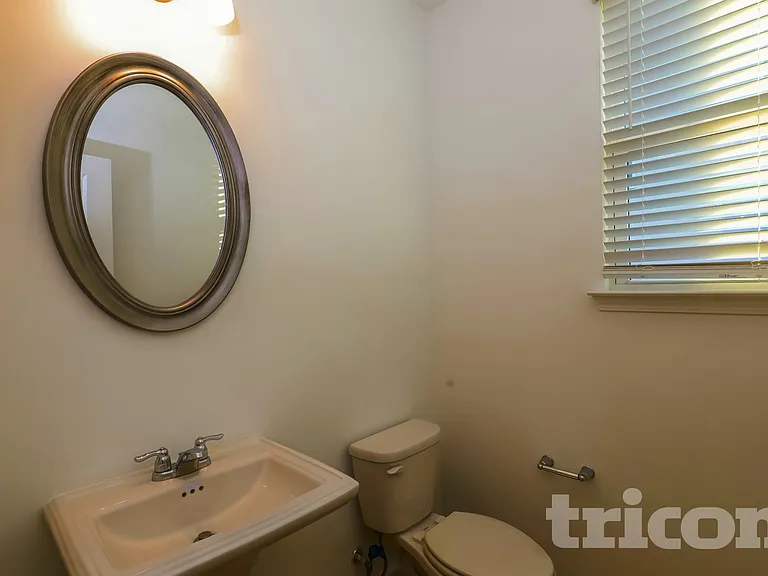 413 Freeport Way — Photo 13