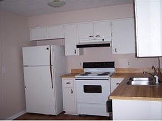 2nd image of 4175 N Lincoln Ave