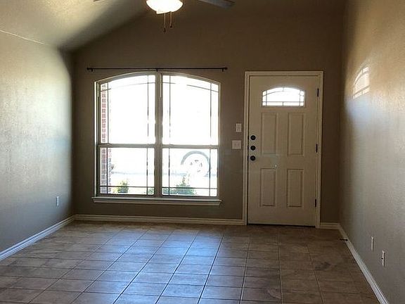 5th image of 4308 Hunters Place Dr #B