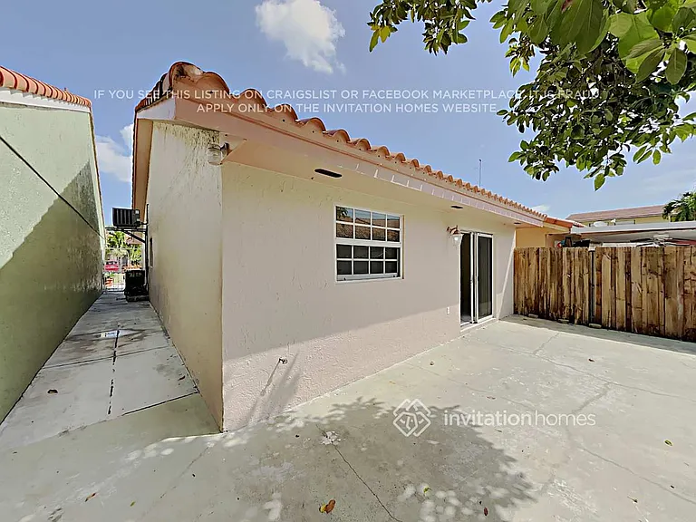 2124 W 54th St — Photo 19