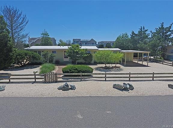 4th image of 112 Laguna Ln