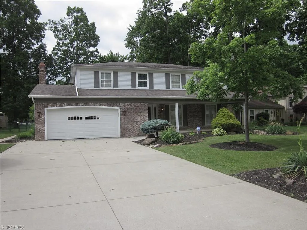 20711 Forestwood Dr photo 1