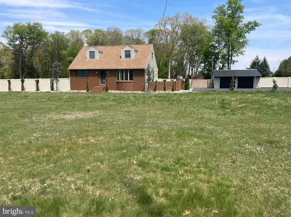 862 Johnson Rd, Sicklerville, NJ 08081