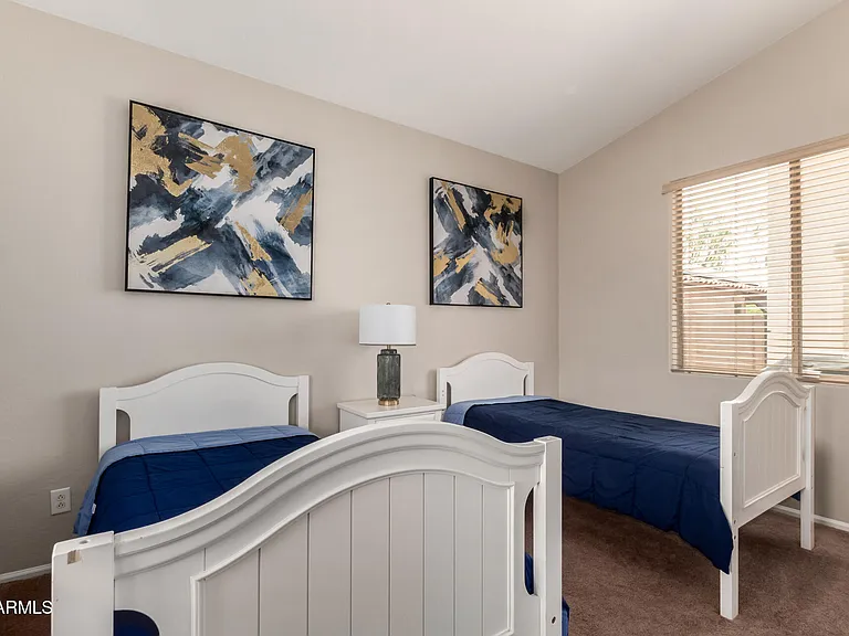 9123 W Heber Rd — Photo 26
