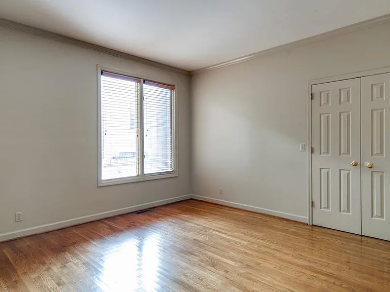 2110 Portland Ave #104 — Photo 17