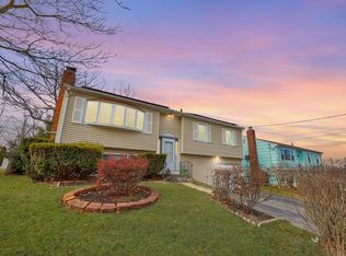 87 Horseshoe Dr, Waterbury, CT 06706