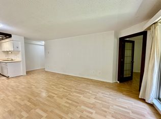 9857 Manchester Dr #206, Burnaby, BC