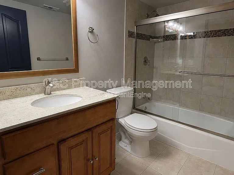 533 W 23rd St #9 — Photo 15