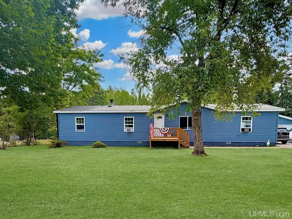 837 Colleen Circle Dr, Quinnesec, MI 49876