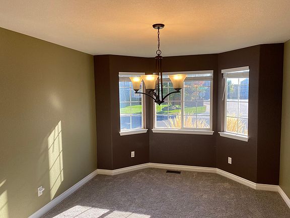 Dinning room.