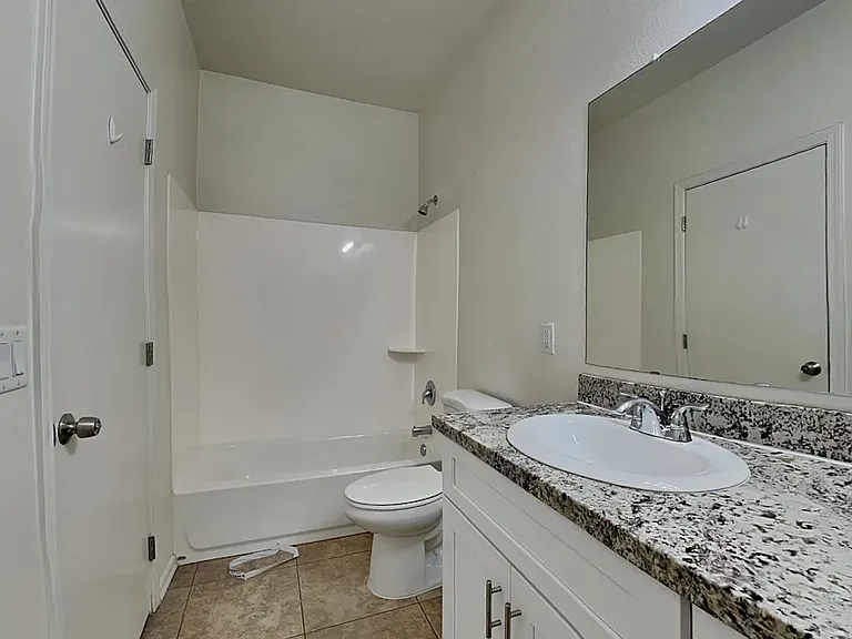 13178 W Calavar Rd — Photo 3