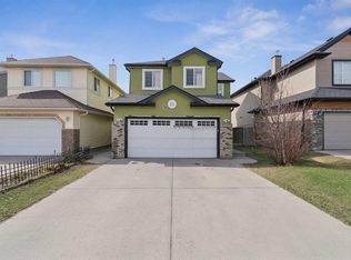 35 N Saddletree Dr NE, Calgary, AB T3J 5C7