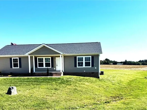 197 Burleson Point, Woodleaf, NC 27054