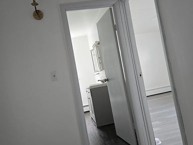 77 Hudson Rd #1 — Photo 13