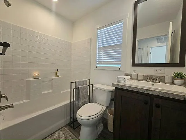 2038 Palm St #36 — Photo 6