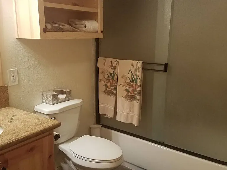 4070 Poplar Ave — Photo 7