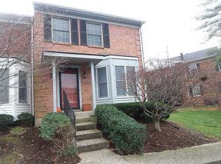 100 Gardiner Lake Rd, Louisville, KY 40205