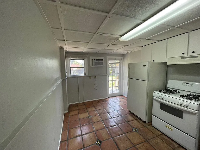 736 Omar Rd #1 — Photo 9