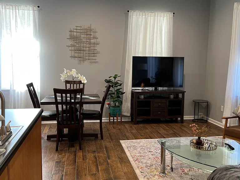 6 N 18th St #301 — Photo 22