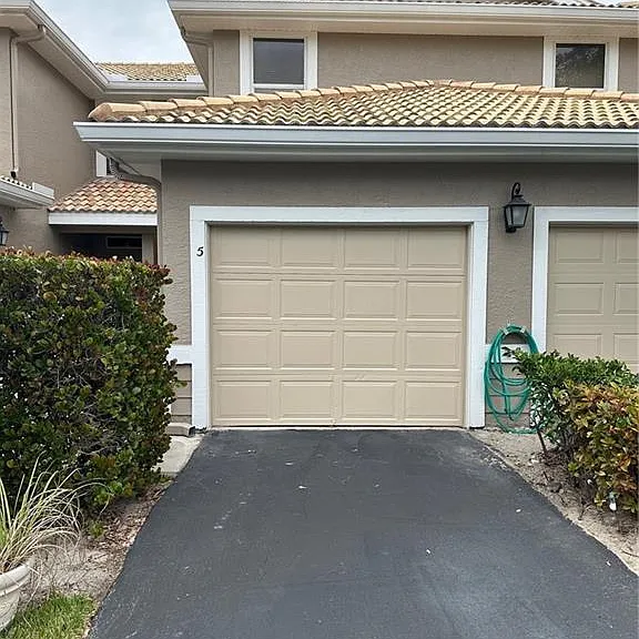 306 Emerald Bay Cir #J5 — Photo 1