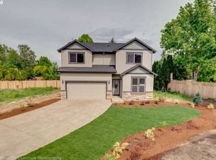 2389 Thomas Ct, Hubbard, OR 97032