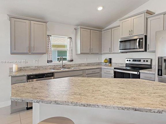 5th image of 5325 San Benedetto Pl