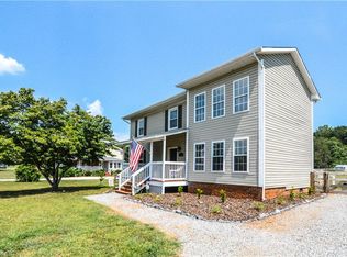3540 Anderson Valley Rd, Mc Leansville, NC 27301