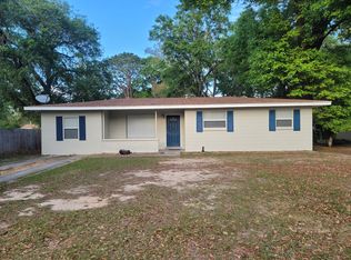 5604 Clearwater Ave, Pensacola, FL 32505