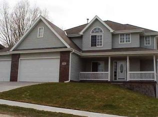 15965 Madison St, Omaha, NE 68135