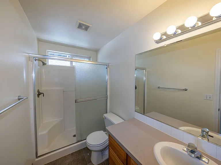 13815 NE 63rd St — Photo 11
