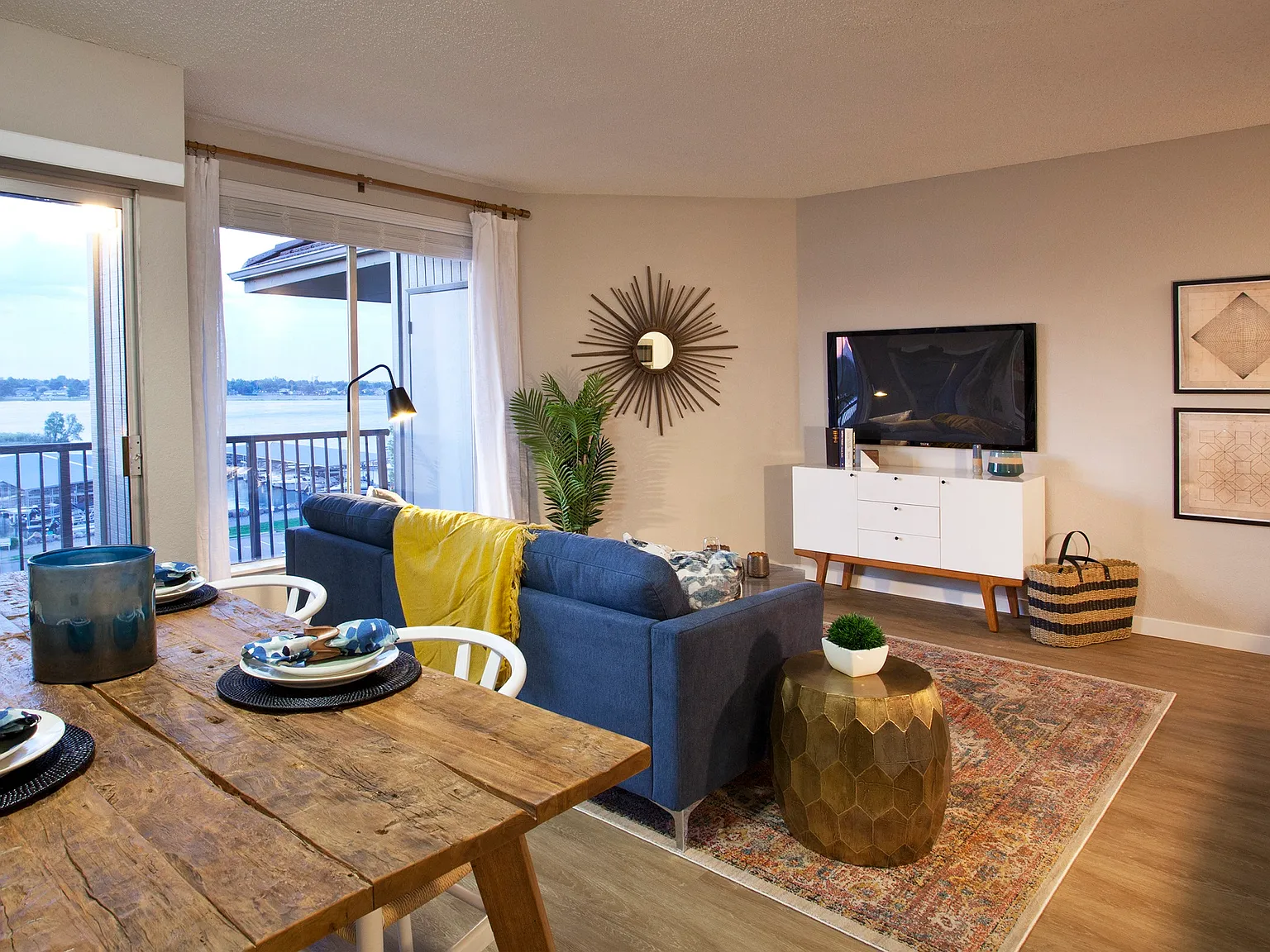 Evergreen Ridge Apartments — Photo 3