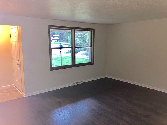 Family Room / Entry