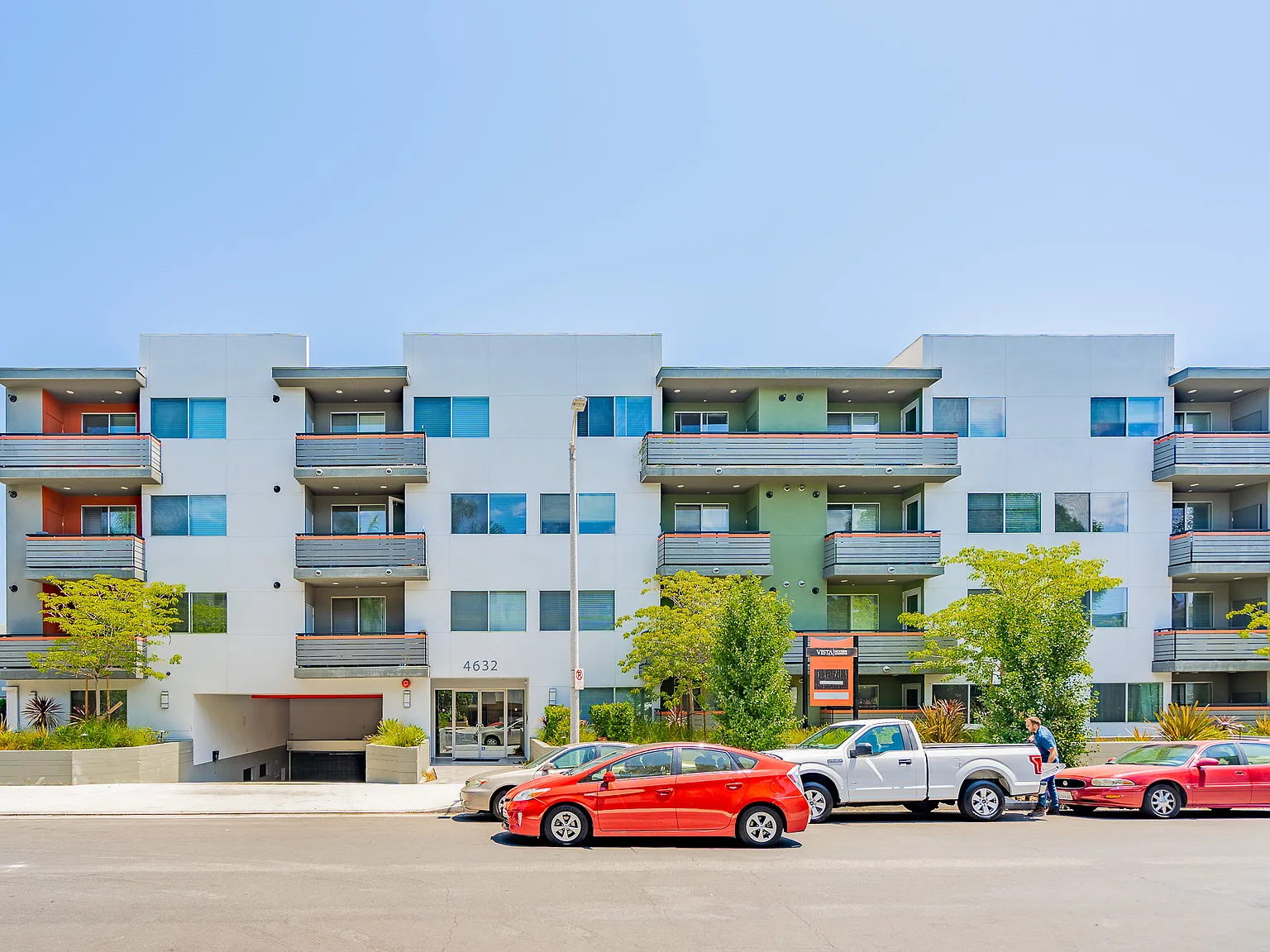 RBM Vista Apartments — Photo 2