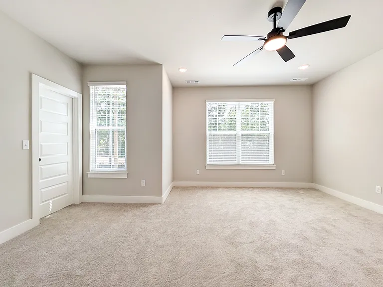 4 McHugh Ln — Photo 19