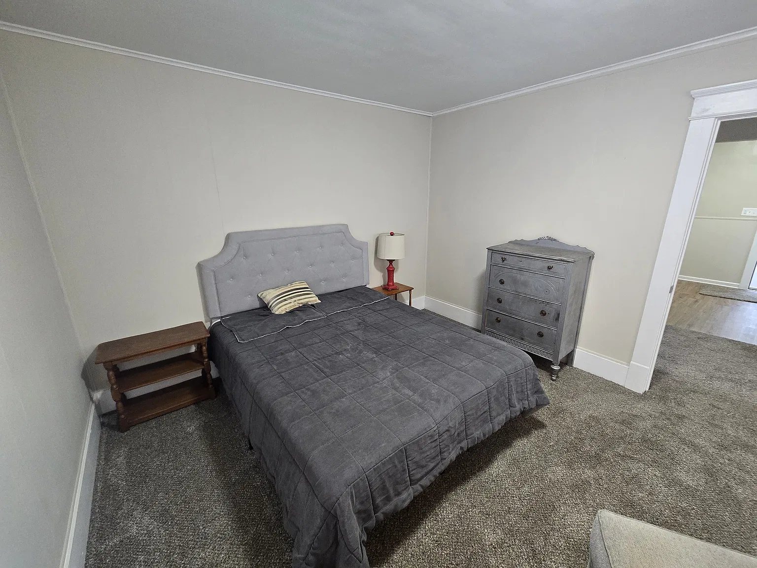 2 bed, 700 sqft, $875 — Photo 3