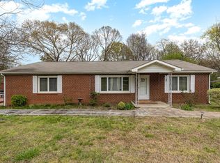 1399 Edgefield Rd, York, SC 29745