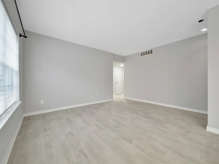 2822 Briarhurst Dr #45 — Photo 20