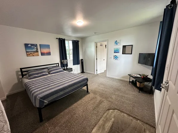 557 Kupulau Rd, Hilo, HI 96720
