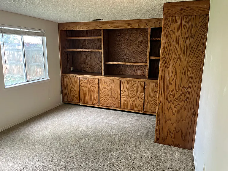 253 S Lincoln Ave — Photo 18