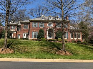907 Centrillion Dr, Mclean, VA